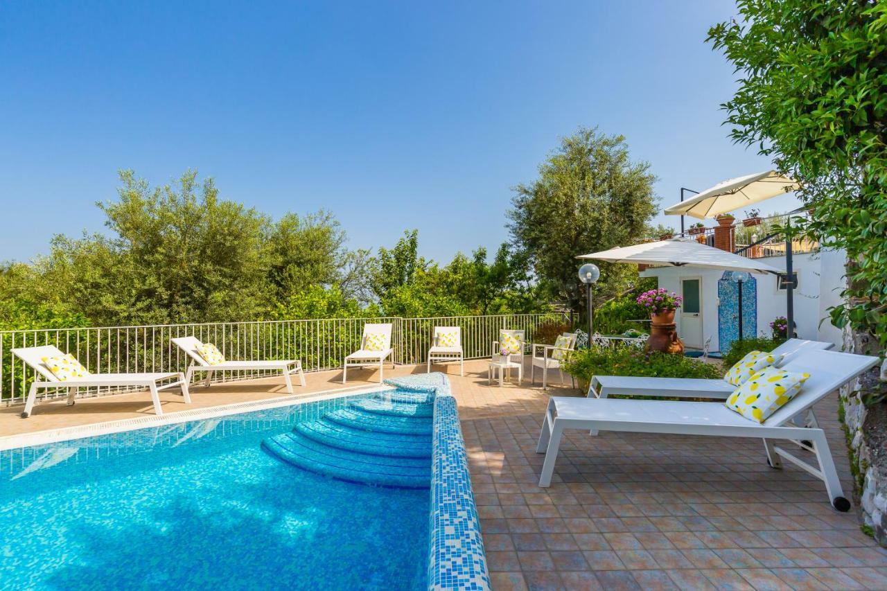 Villa Sorrento Flats Extérieur photo