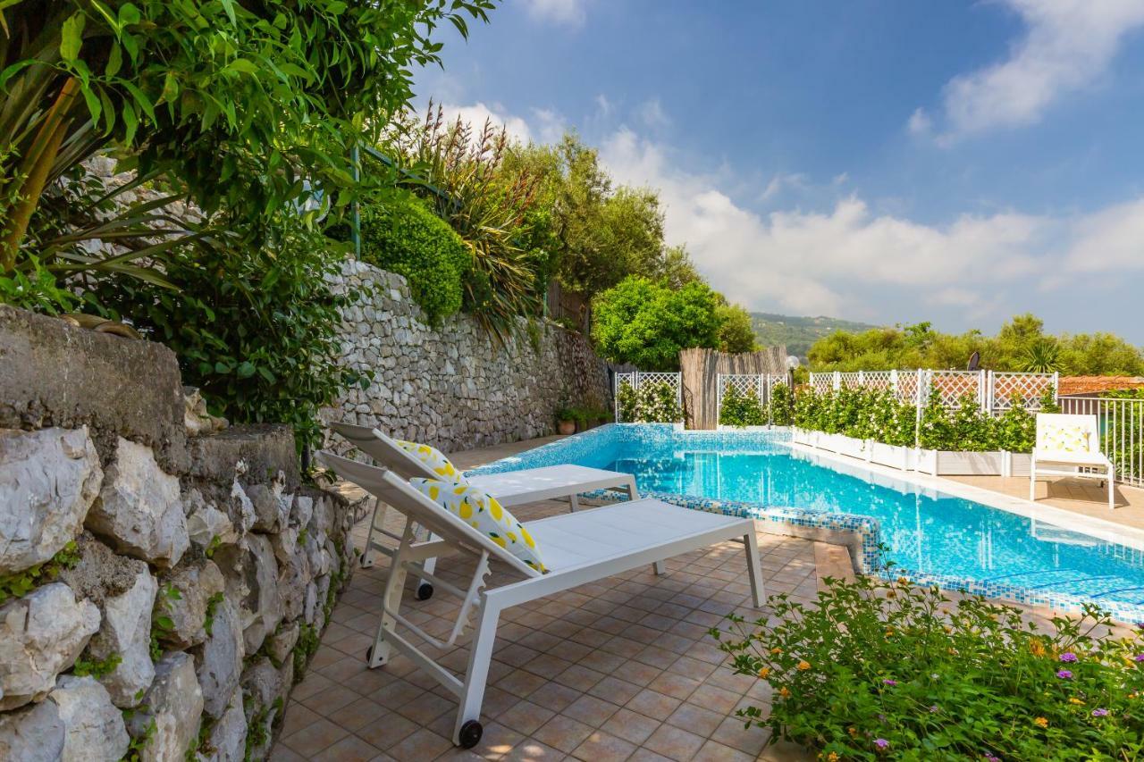 Villa Sorrento Flats Extérieur photo