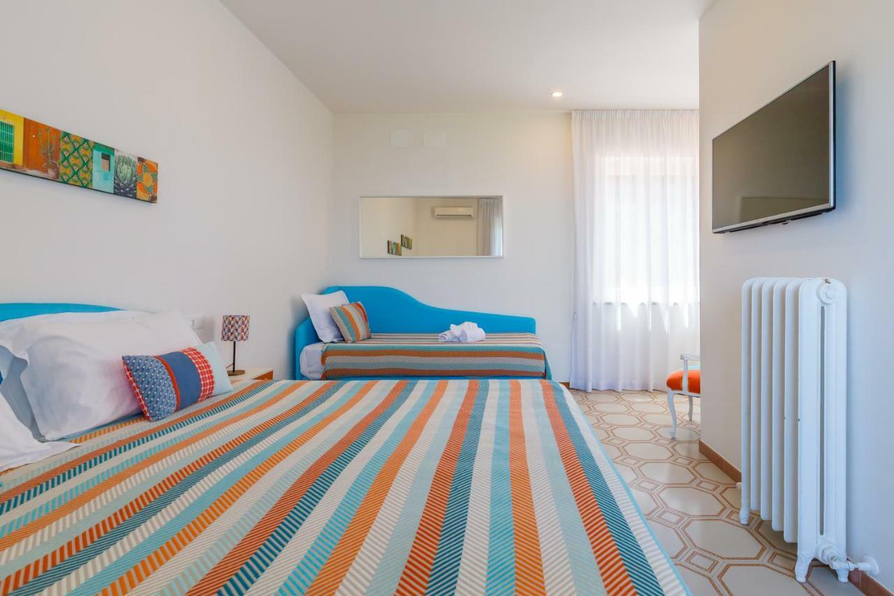 Villa Sorrento Flats Extérieur photo