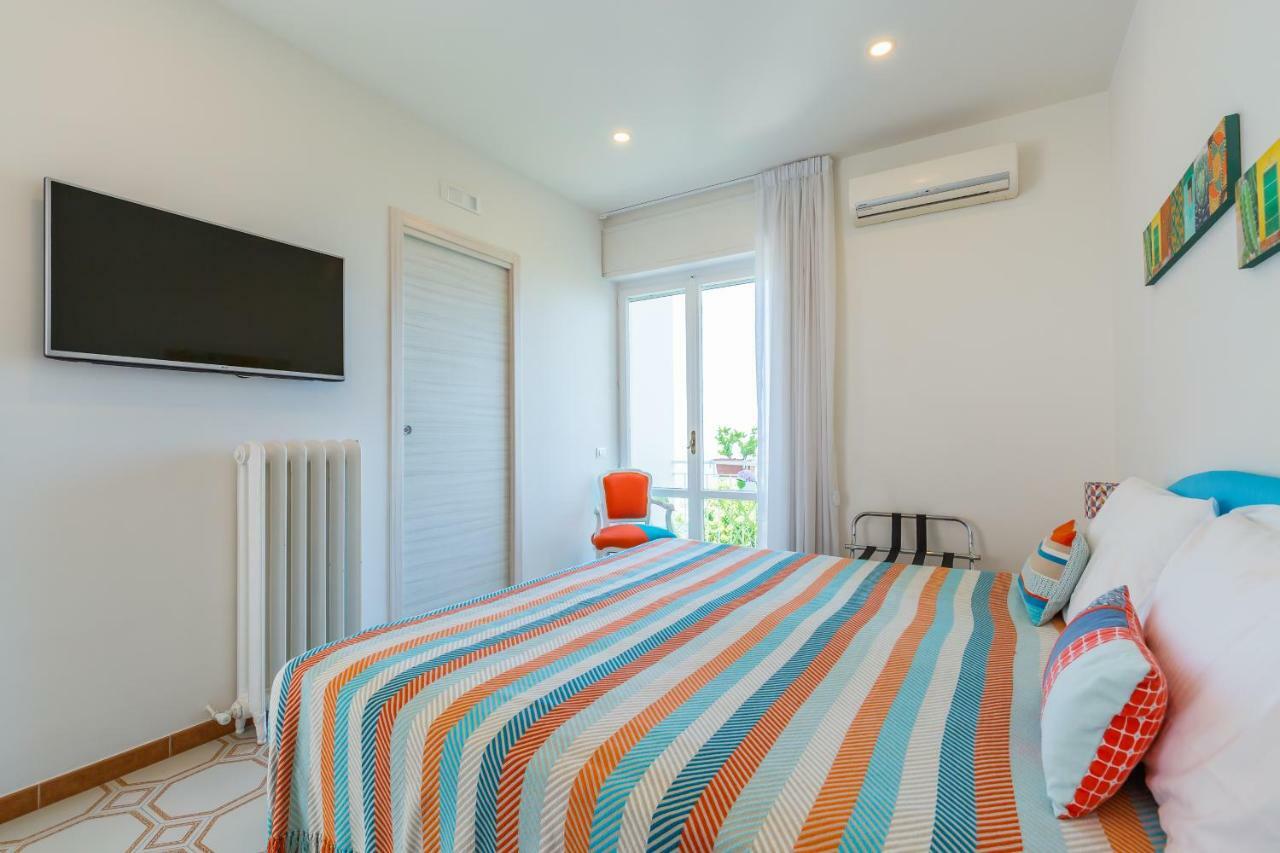 Villa Sorrento Flats Extérieur photo