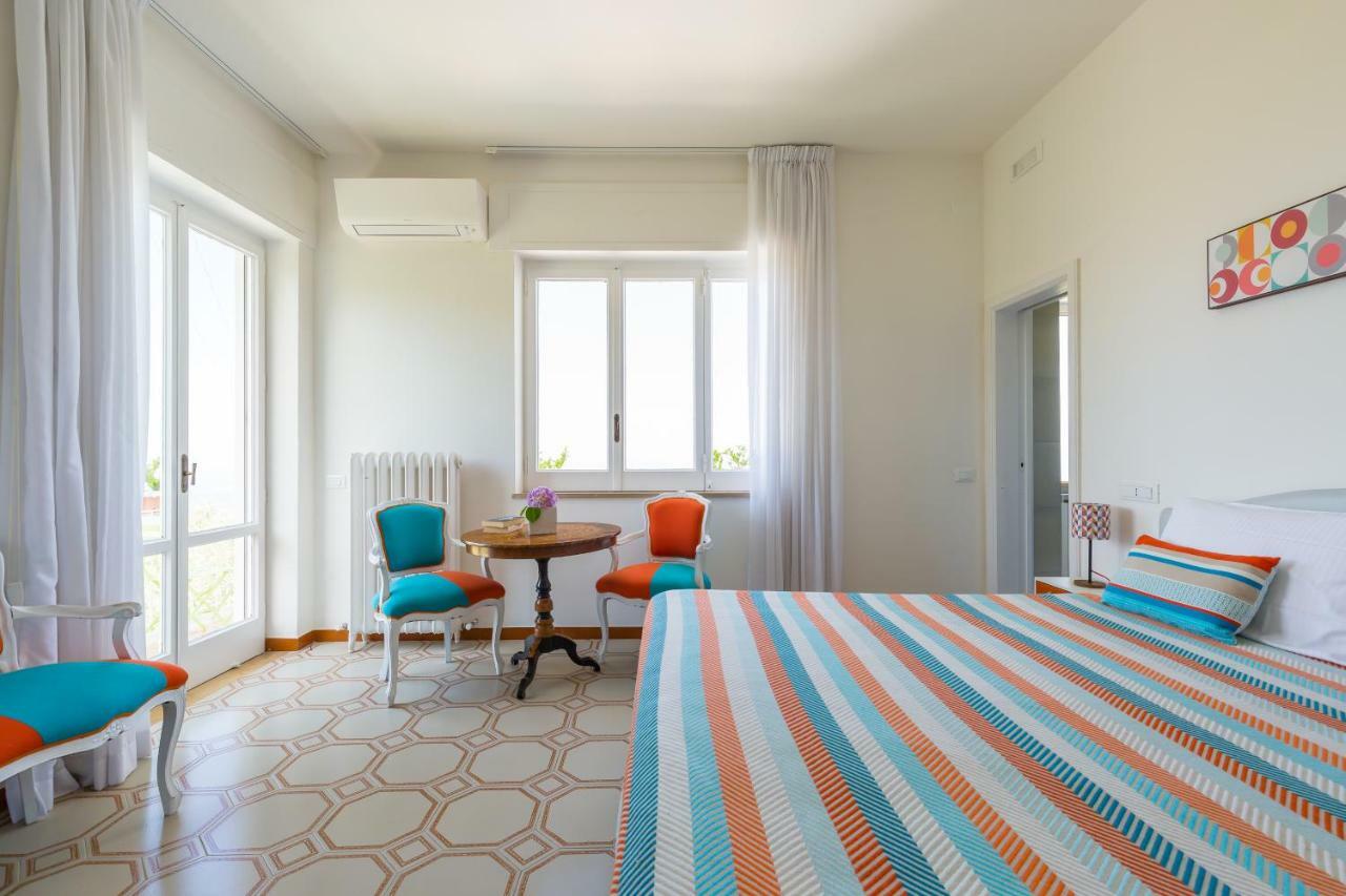 Villa Sorrento Flats Extérieur photo
