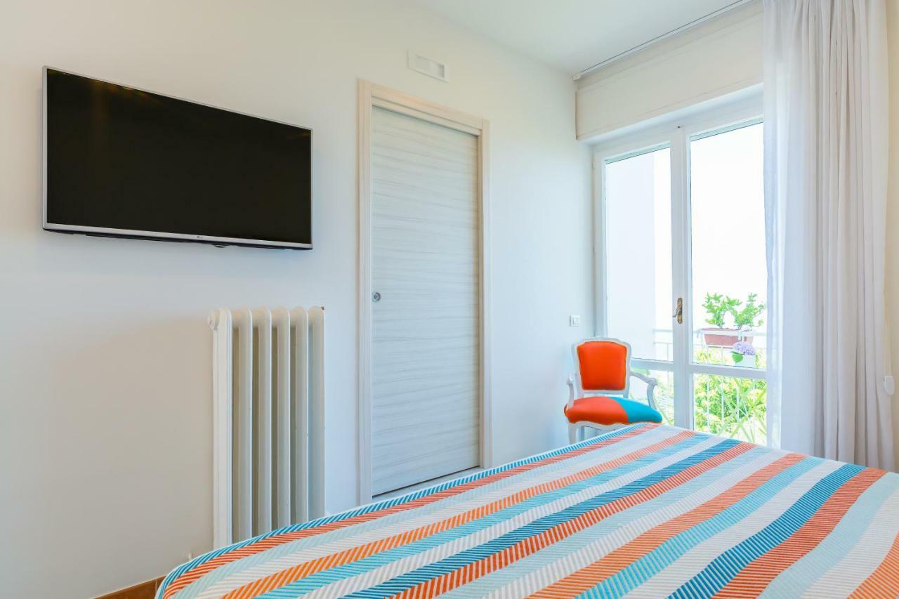 Villa Sorrento Flats Extérieur photo
